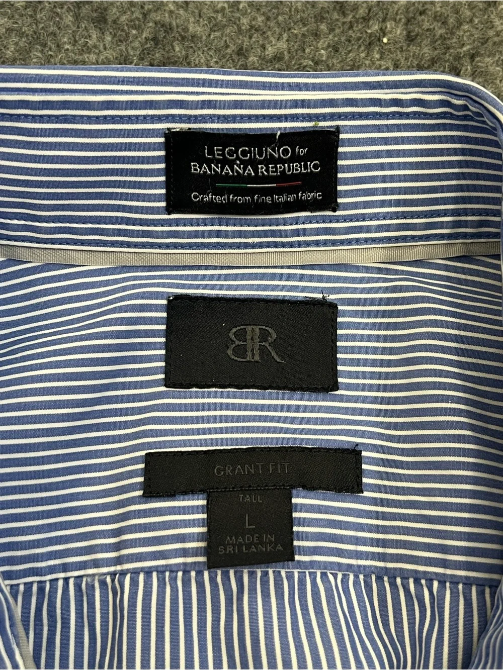Banana Republic Men’s Long Sleeve Button-Up Shirt, Blue w/ White Stripes, Large
